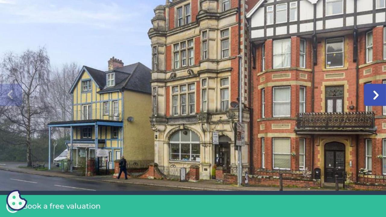 Hotel Portland House Llandrindod Wells Exterior foto